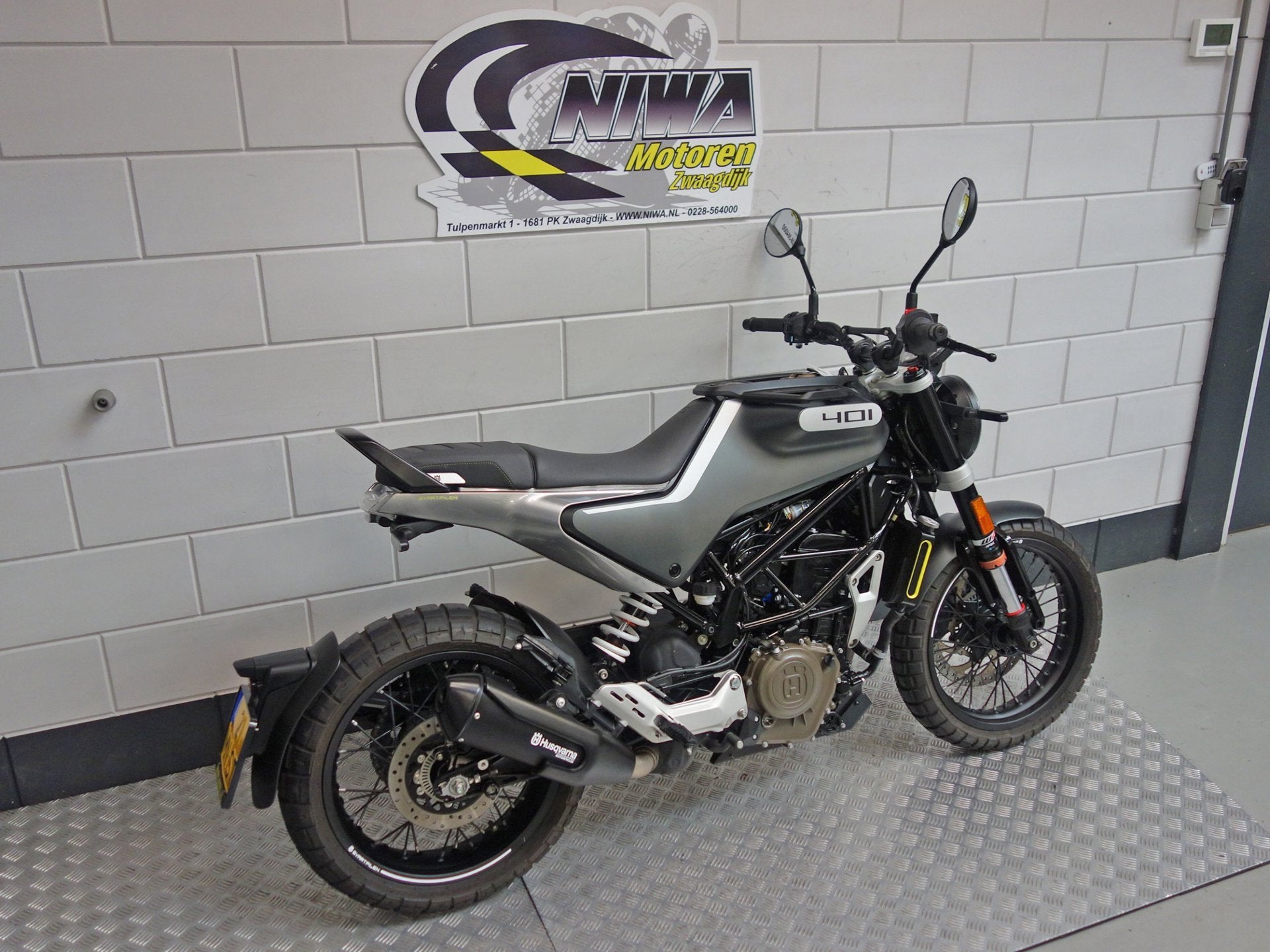 Husqvarna Svartpilen 401, 373 cc, Toermotor, Handgeschakeld, Gebruikt