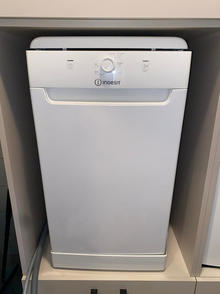 Indesit DSFE1B10 Vaatwasser 45cm A+ Vrijstaand 10 couverts, Ophalen, Gebruikt, Energieklasse A of zuiniger, 85 tot 90 cm