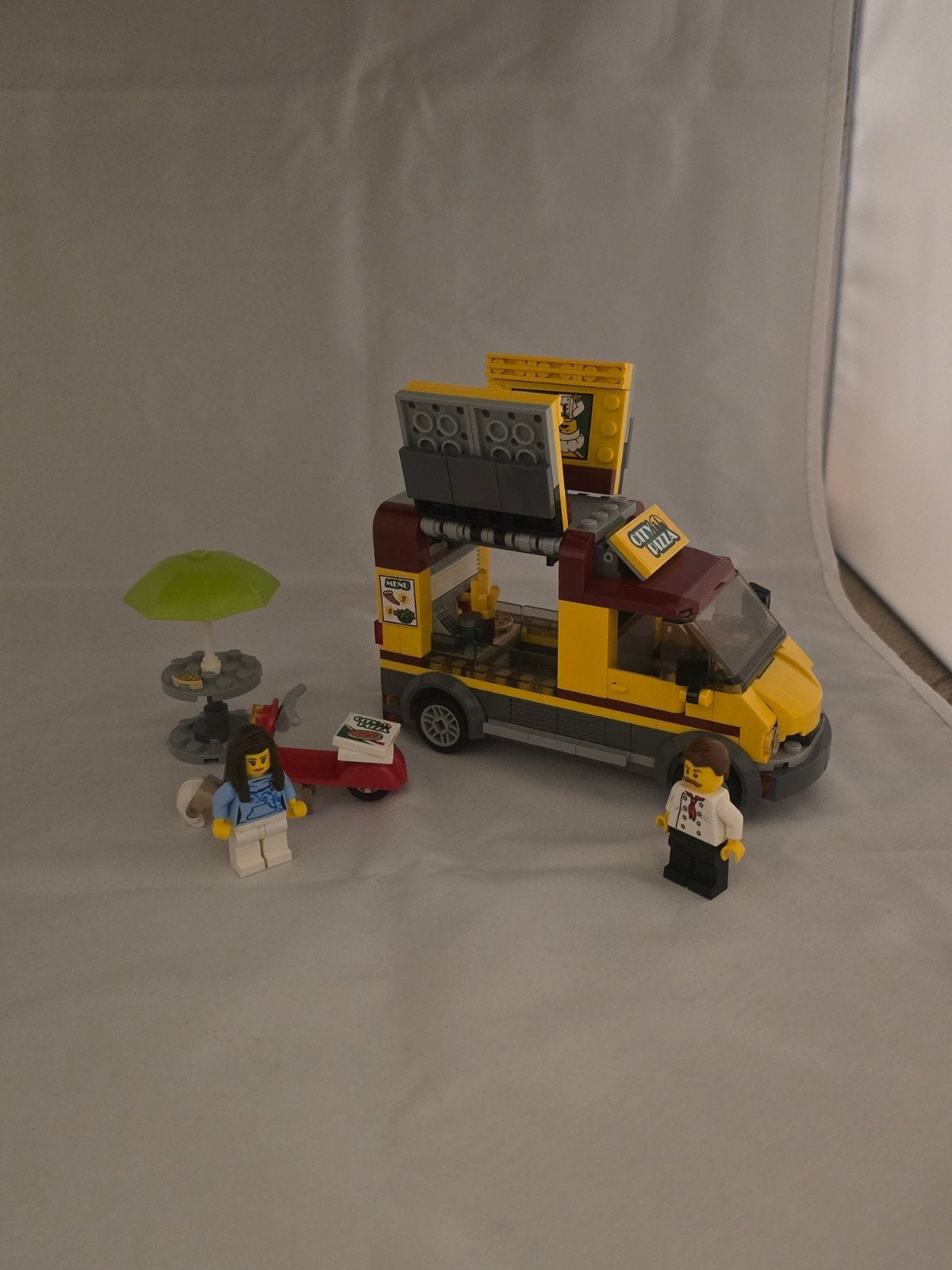 LEGO City 60150 Pizzawagen met accessoires, Kinderen en Baby's, City, Lego, Ophalen of Verzenden, Zo goed als nieuw
