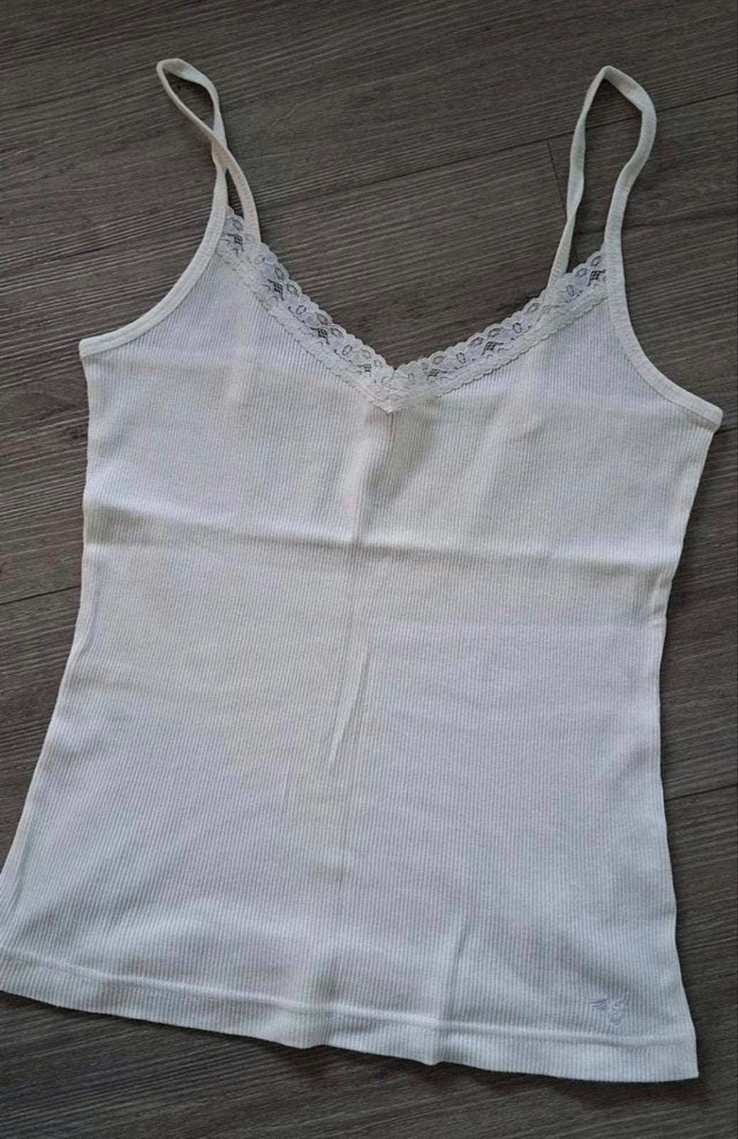 Wit topje met spaghettibandje en randje kant maat M Esprit, Kleding | Dames, Tops, Ophalen of Verzenden, Zo goed als nieuw, Wit