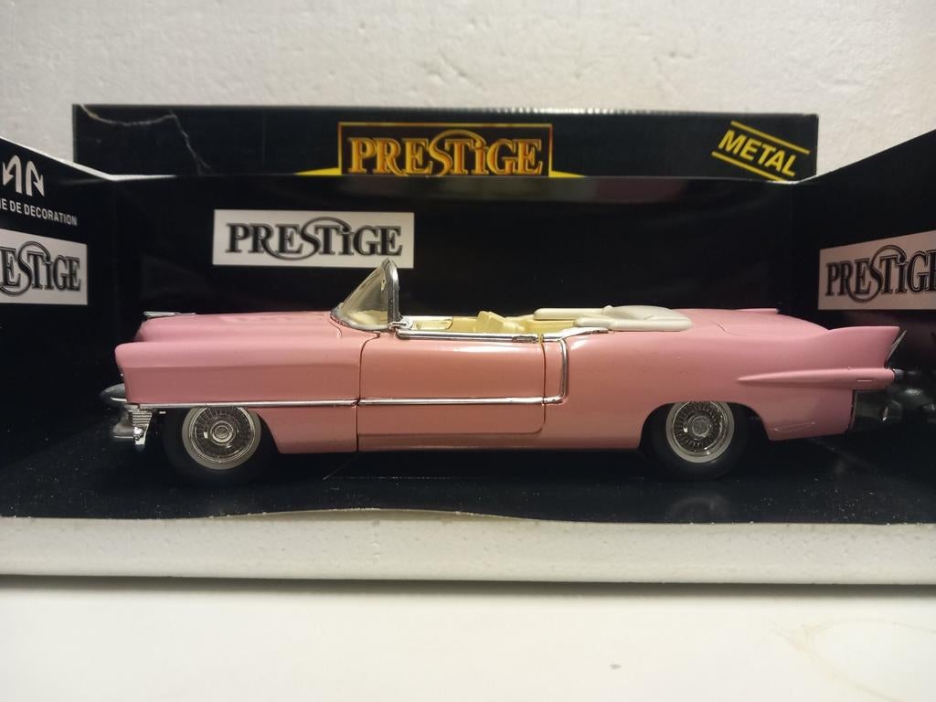Cadillac Eldorado convertible pink Solido 1:21 KRD, Ophalen of Verzenden, Zo goed als nieuw, Auto, Solido