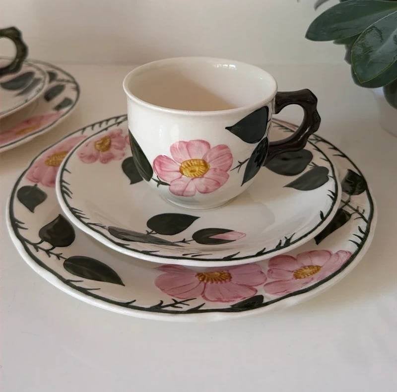 2 Villeroy & Boch Wild-Rose ontbijtsets, Ophalen of Verzenden, Zo goed als nieuw, Overige stijlen, Porselein