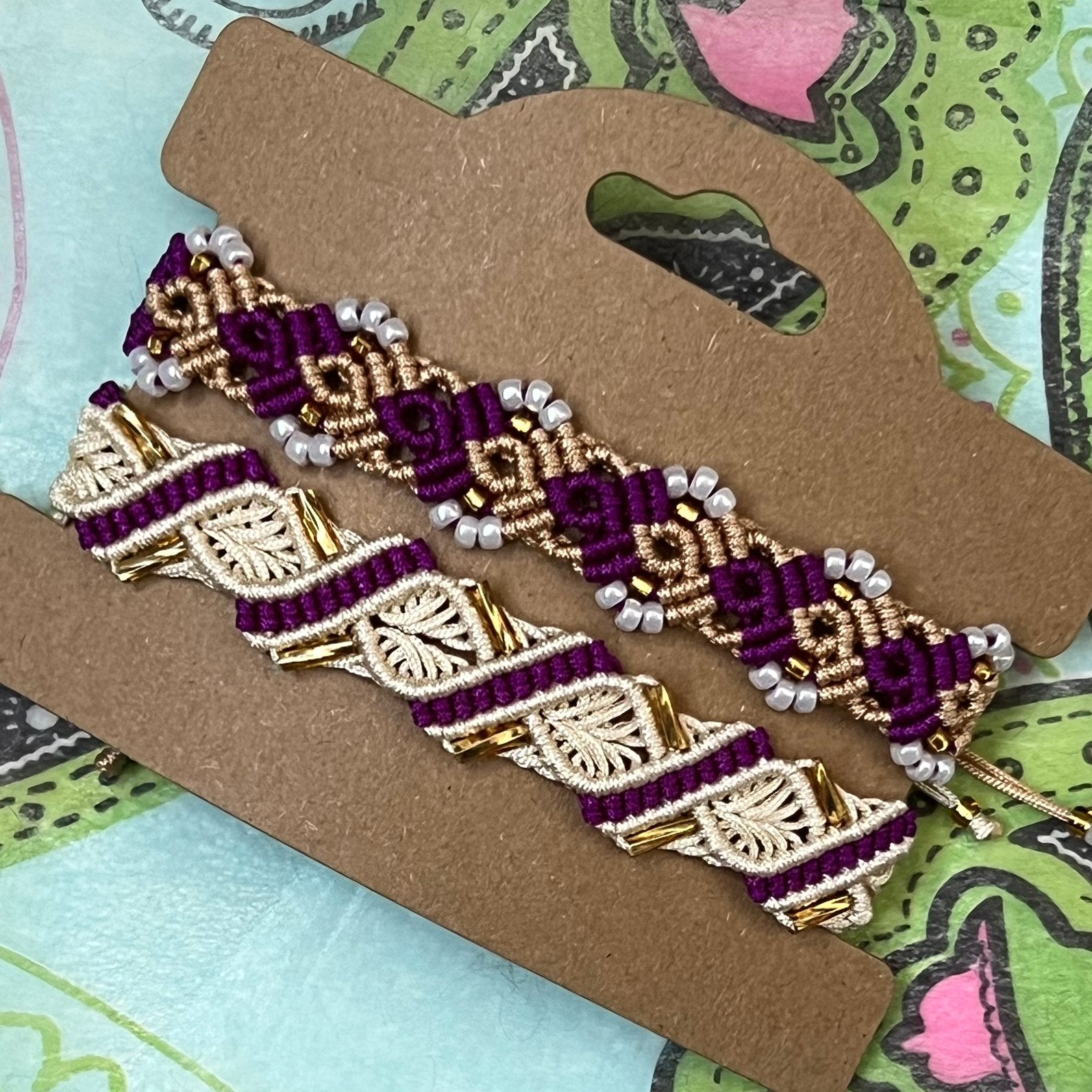 Macramé armbanden bruin-ecru-aubergine, Ophalen of Verzenden, Nieuw, Paars, Met bedels of kralen