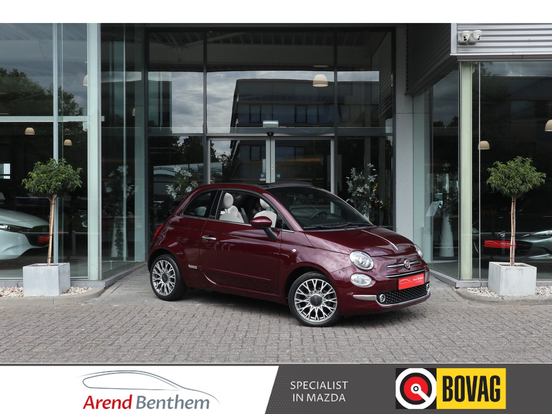 Fiat 500C 1.0 Hybrid Lounge Navi / Cruise / Airco / Apple-An, Voorwielaandrijving, Euro 6, Cabriolet, 4 stoelen