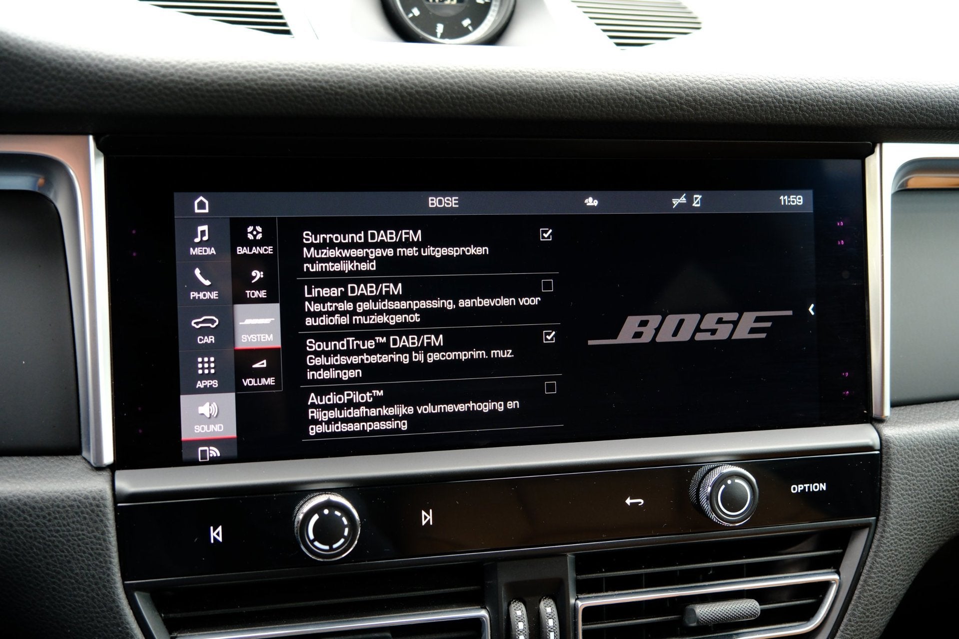 Foto 24 van Porsche Macan 2.0 AWD Aut. Pano|Leder|BOSE|Cam|20"LMV
