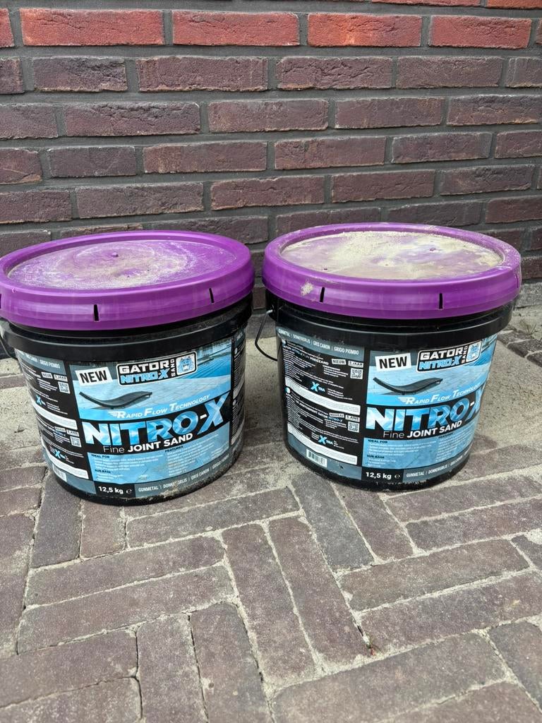 2 emmers Gator Nitro-X voegmortel, Tuin en Terras, Zand, Ophalen, Nieuw, Voegzand