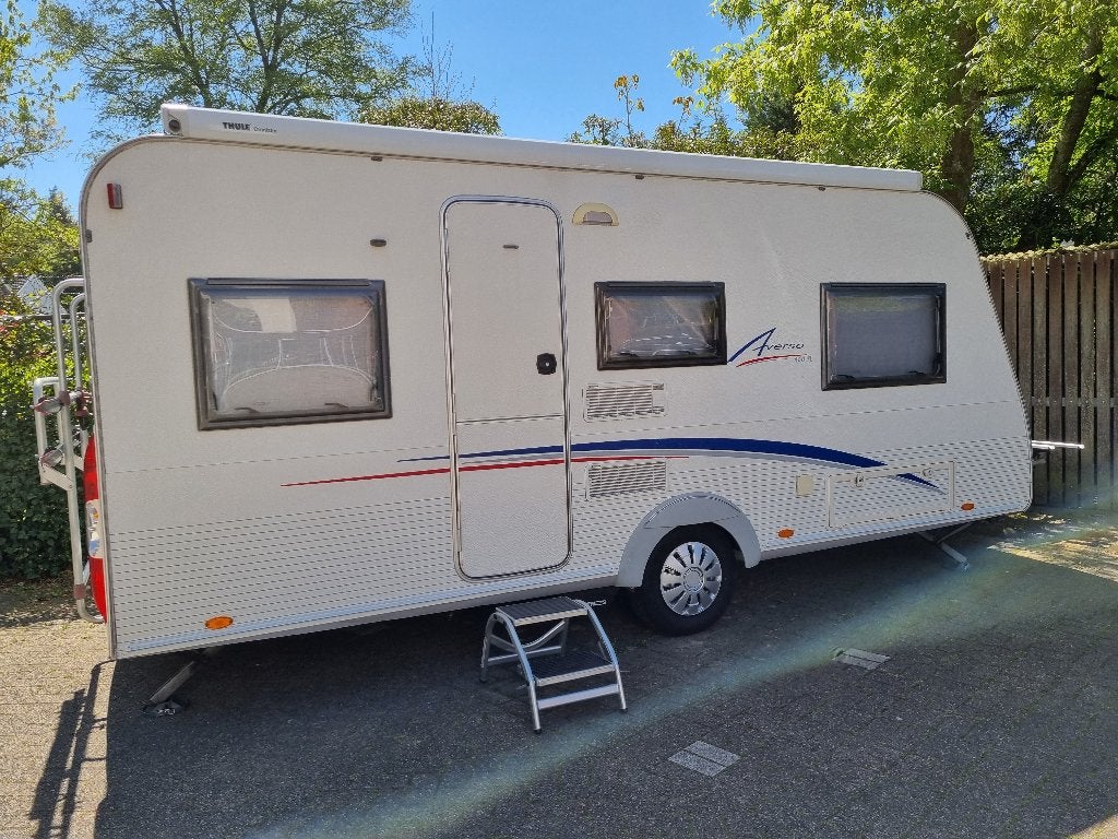 Burstner Averso 460 TL 2009, Caravans en Kamperen, Caravans, 2 aparte bedden, Rondzit, Particulier, Bürstner
