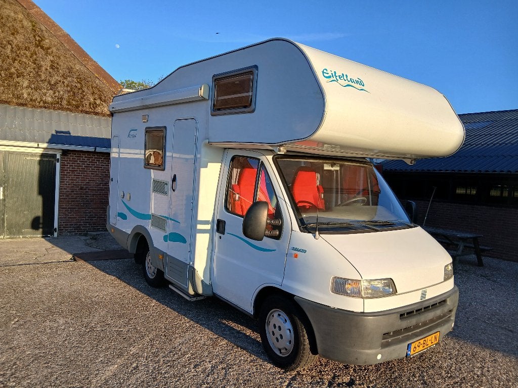 Camper Fiat Ducato Eifelland Alkoof, Caravans en Kamperen, Campers, Alkoof, Ringverwarming, Fiat, Particulier