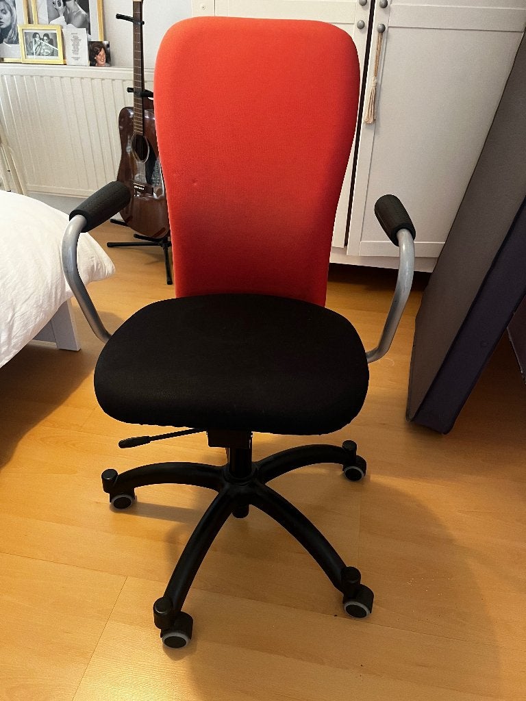 Mooie bureaustoel, Huis en Inrichting, Ophalen, Gebruikt, Zwart, Bureaustoel