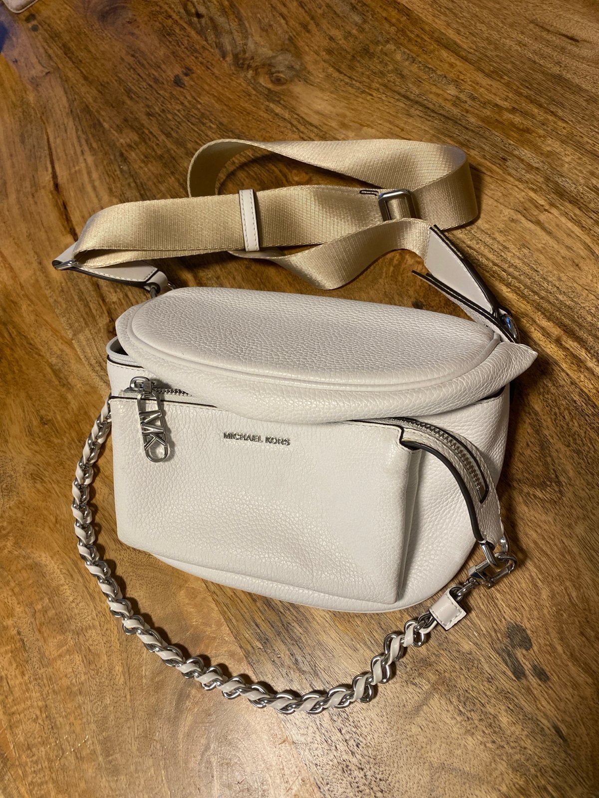 Michael Kors buideltas - Wit leer met kettingdetails, Sieraden, Tassen en Uiterlijk, Ophalen of Verzenden, Zo goed als nieuw, Wit