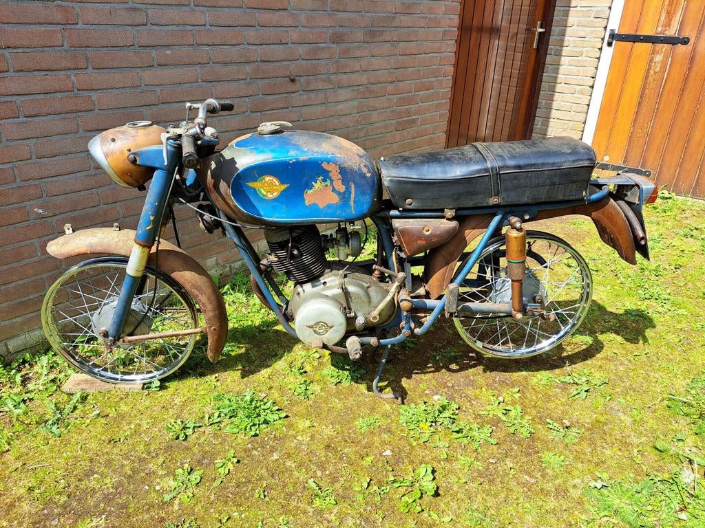 Oude motorfiets voor restauratie - Uniek project!, Motoren, Motoren | Oldtimers, Gebruikt, Overig, 11 kW of minder, Handgeschakeld