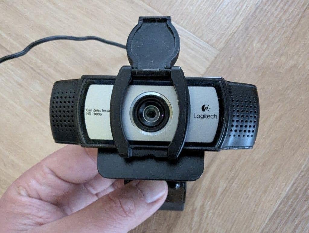 Logitech USB Webcam – Carl Zeiss Tessar HD 1080p, Computers en Software, Webcams, MacOS, Ophalen of Verzenden, Zo goed als nieuw