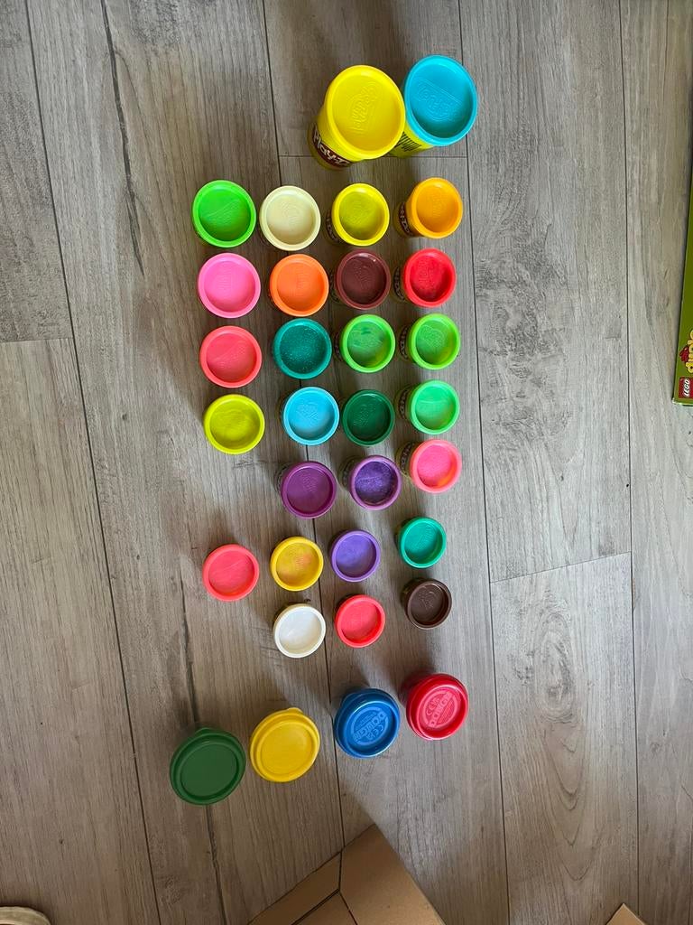 Playdoh klei set vele vormpjes (en wat klei erbij), Ophalen, Zo goed als nieuw
