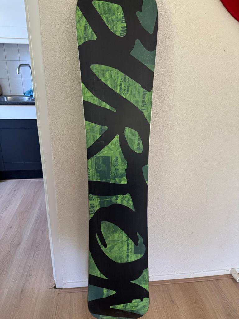 Burton Snowboard met Mission bindingen, Sport en Fitness, Snowboarden, Ophalen of Verzenden, Gebruikt, Board