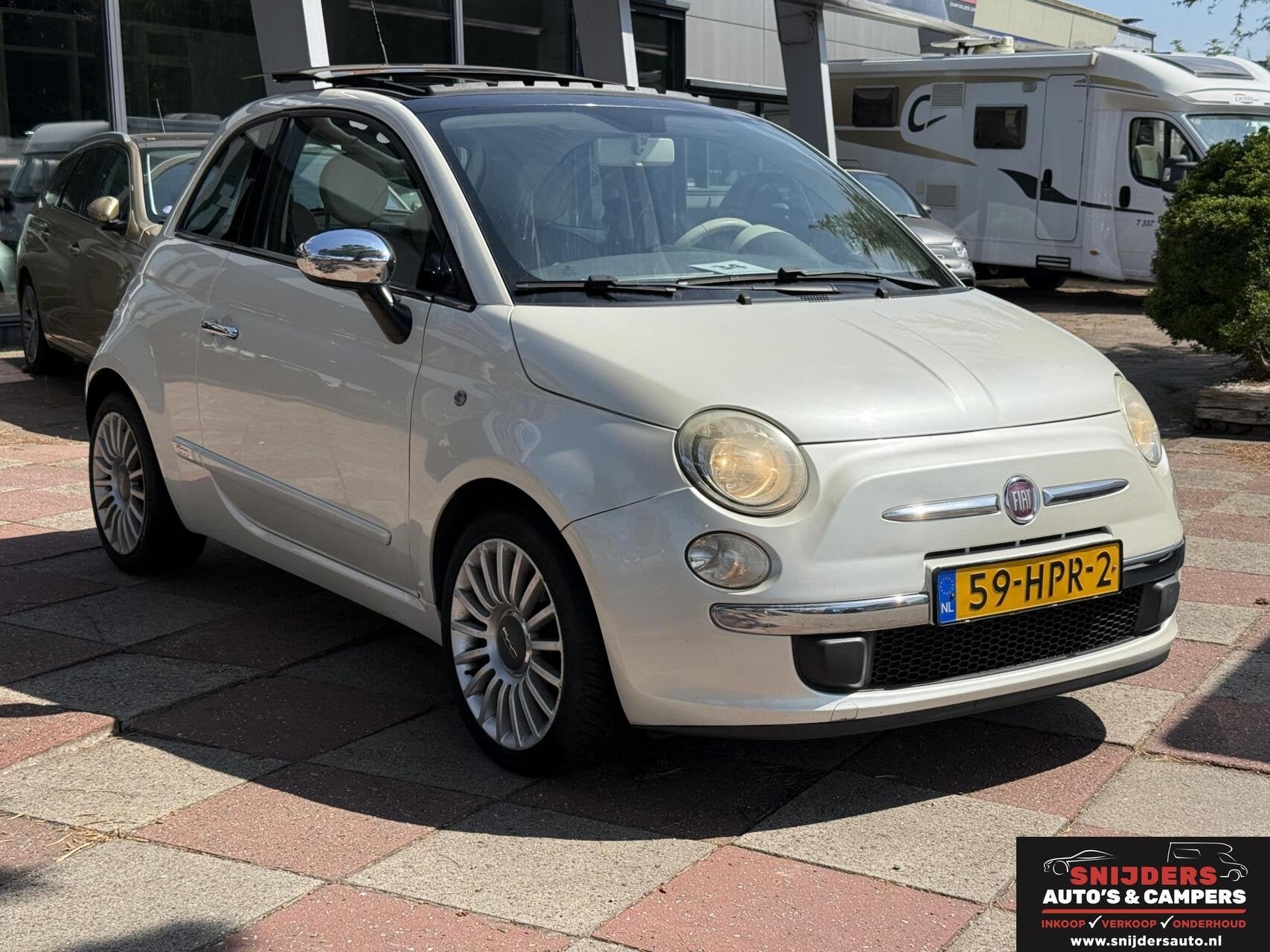 Fiat 500 1.2 Lounge met leer en opendak, Gebruikt, 1242 cc, 4 cilinders, 840 kg