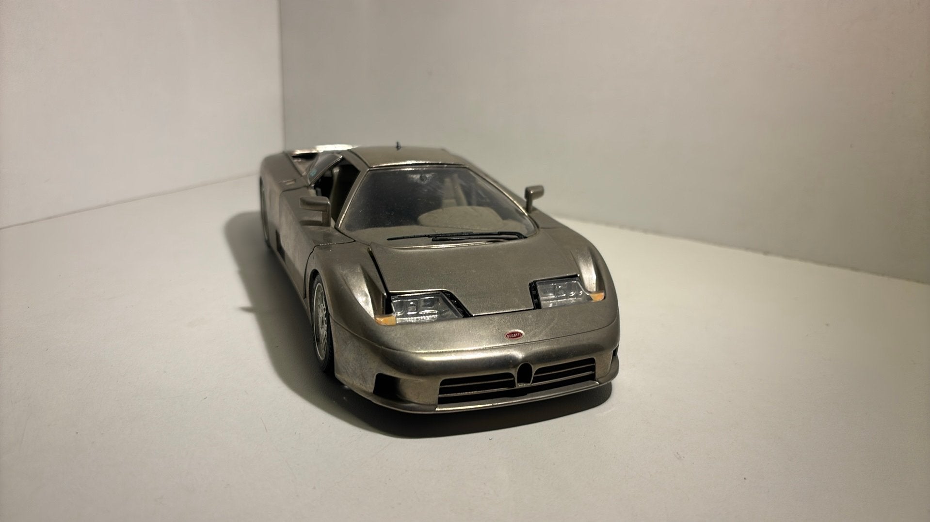 Bugatti eb110 chroom Bburago 1.18, Ophalen of Verzenden, Bburago, A, A
