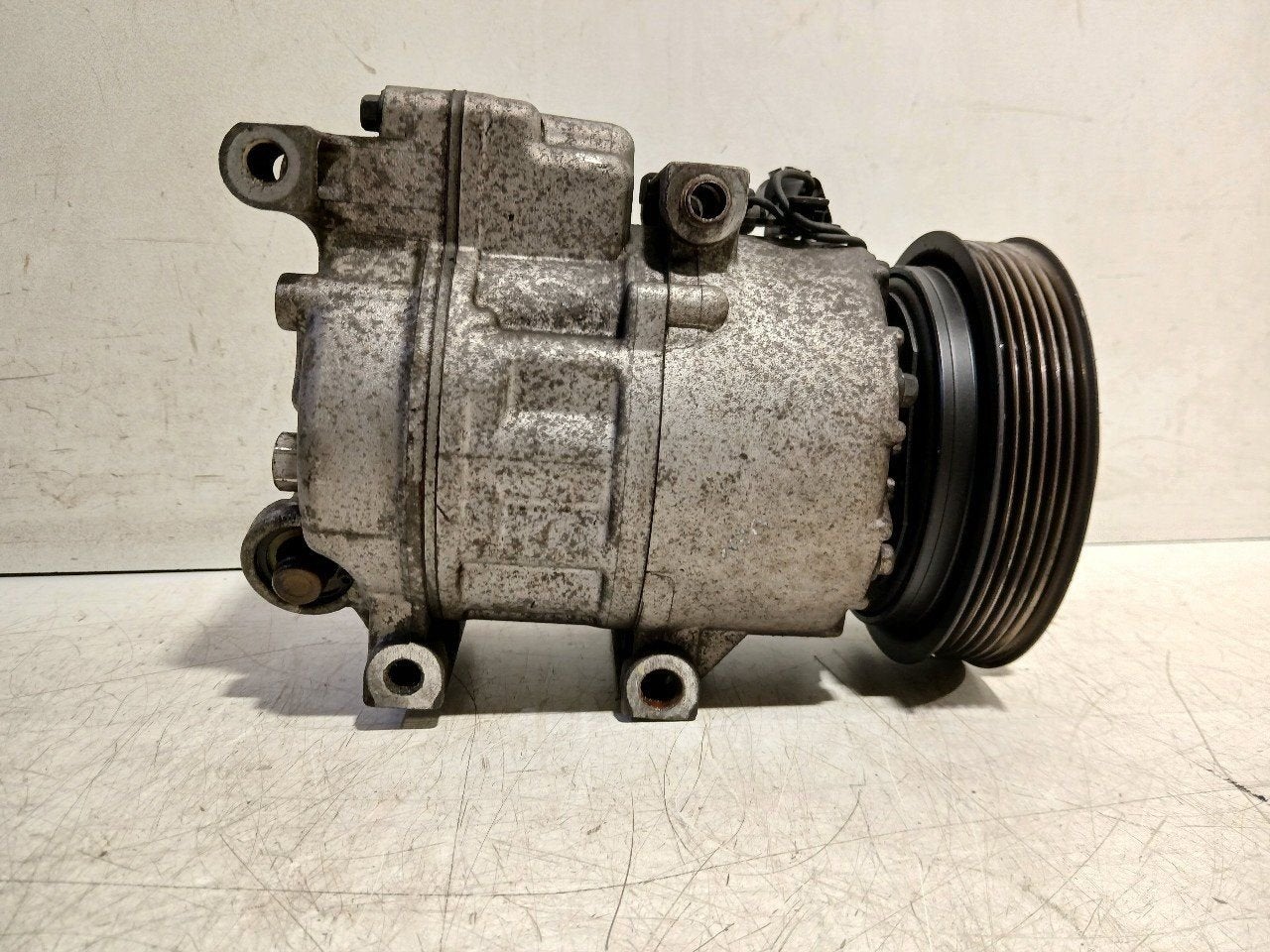 Airco pomp Kia Cee'd, Onderdelen@venauto.nl, Van der Ven Autorecycling B.V., Ettenseweg 76, 4706 PB Roosendaal, The Netherlands
