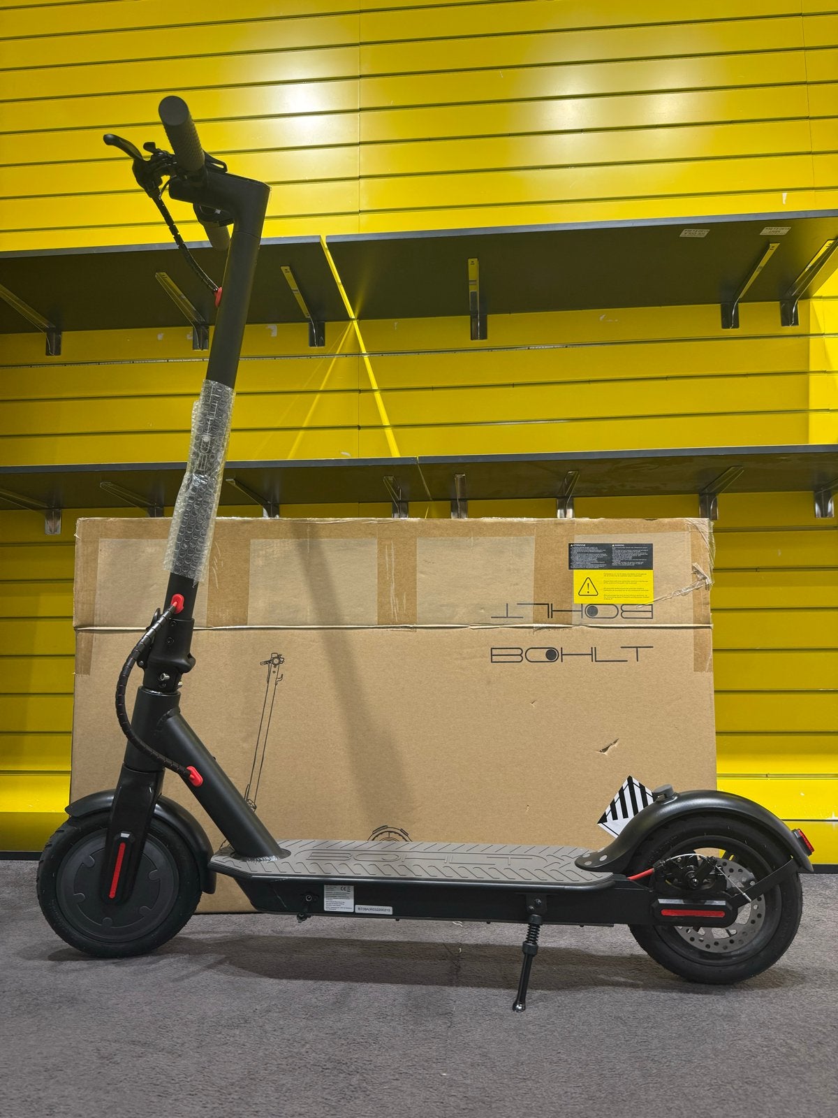 BOHLT E-step: Nieuw in doos, Elektrische step, Fietsen en Brommers, Steps, Nieuw, Elektrische step (E-scooter), Ophalen of Verzenden