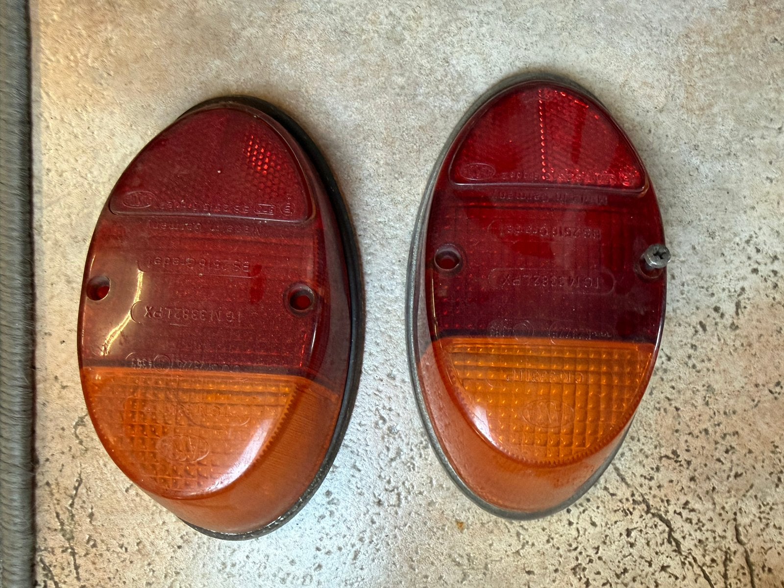 VW Kever achterlicht kapjes - klein model, Ophalen, Gebruikt
