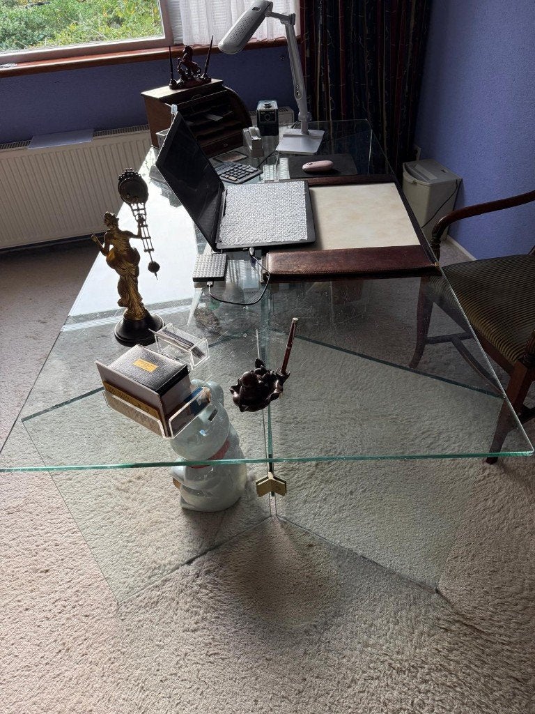 Glazen Bureau