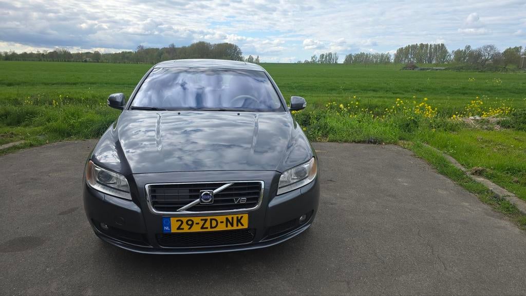 Volvo S80 4.4 V8 AWD Geartronic 2008 Grijs, Lichtsensor, 2000 kg, Vierwielaandrijving, Particulier