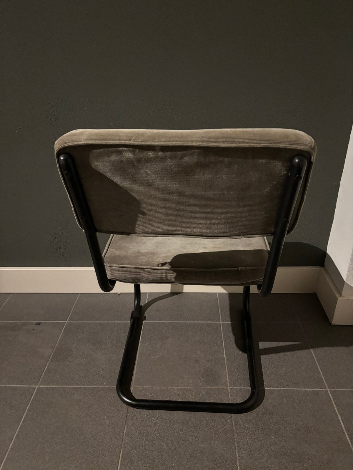 4x Vintage stoelen met metalen frame en stoffen bekleding, Ophalen, Gebruikt, Overige kleuren, Metaal