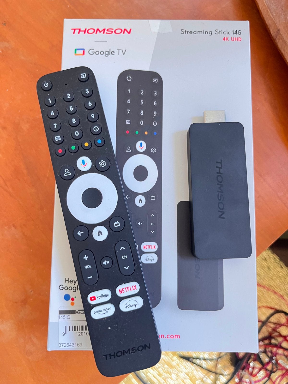 Thomson Streaming Stick 145 4K UHD met Google TV, Ophalen of Verzenden, Nieuw