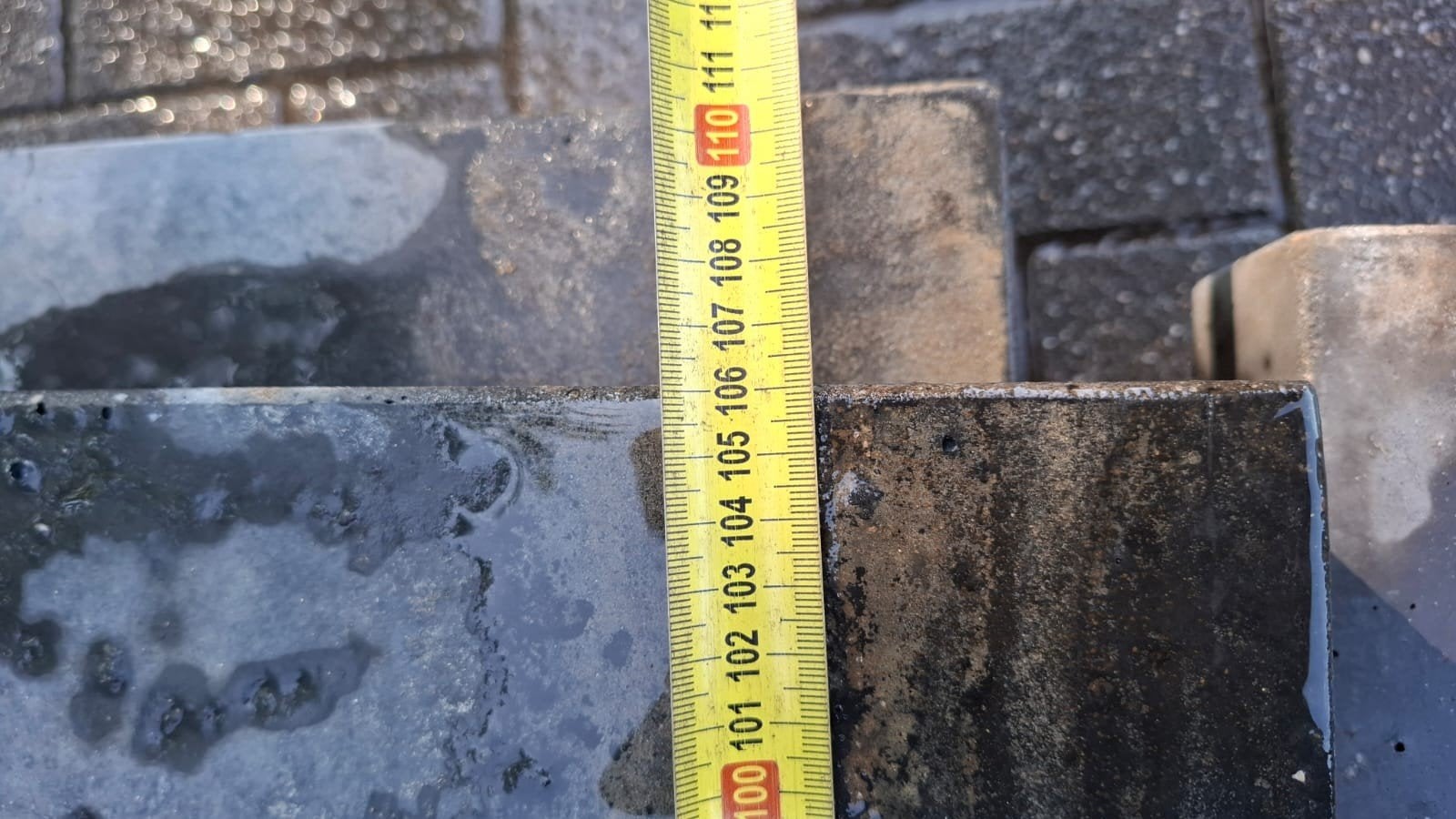 Zandbak beton om in de grond te maken, Ophalen