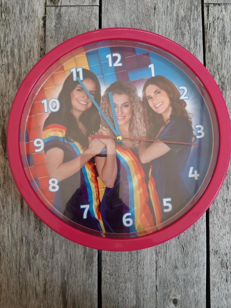 K3 klok hanne marthe julia, Ophalen of Verzenden, Nieuw, Wandklok