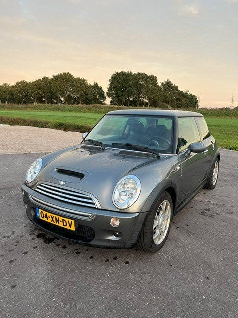 Mini 1.6 16V Cooper S 2004 Grijs, Auto's, Voorwielaandrijving, 4 stoelen, Leder en Stof, 163 pk