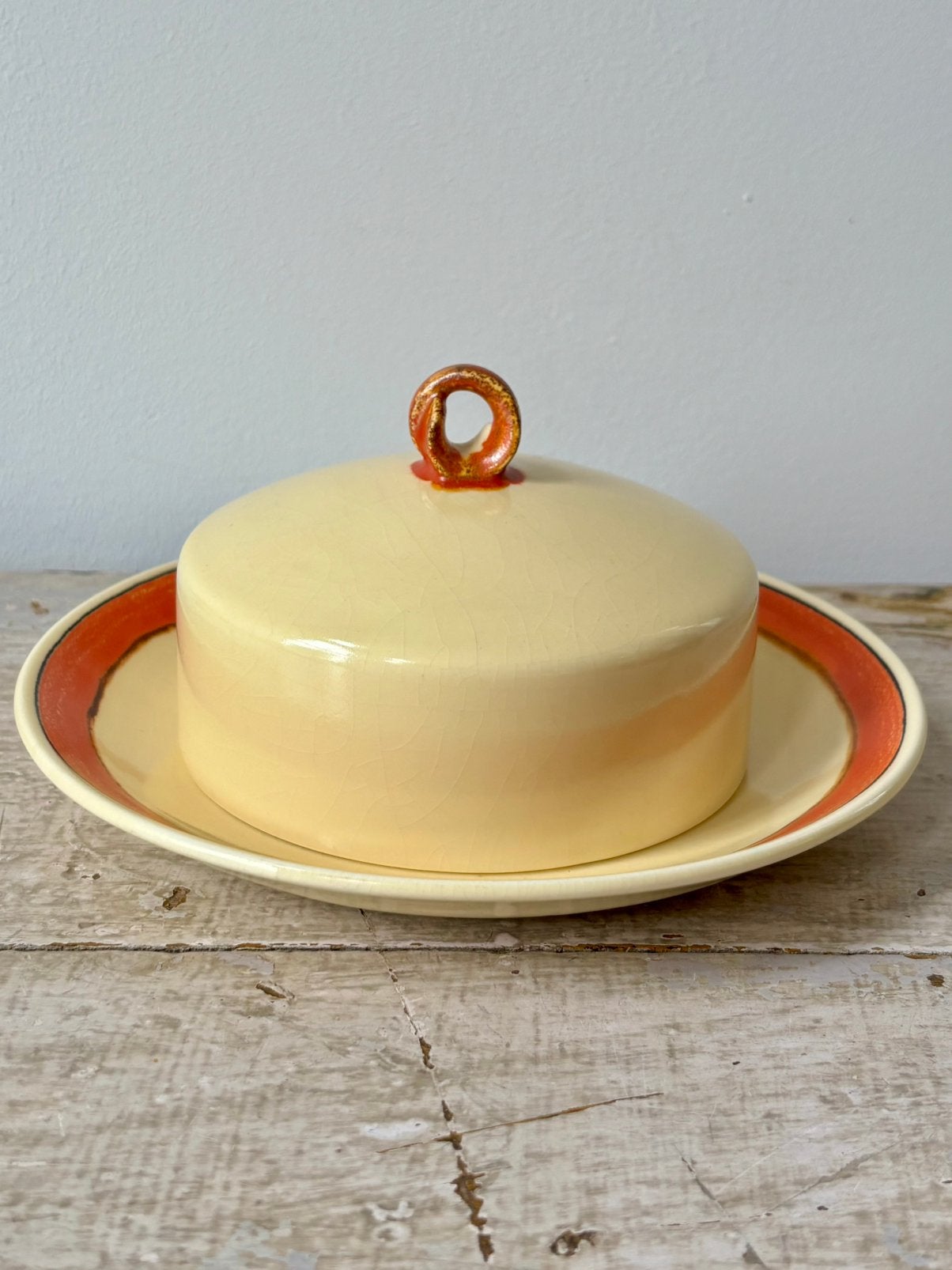 Vintage botervloot in zachtgeel en oranje van Margy Holland, Ophalen of Verzenden