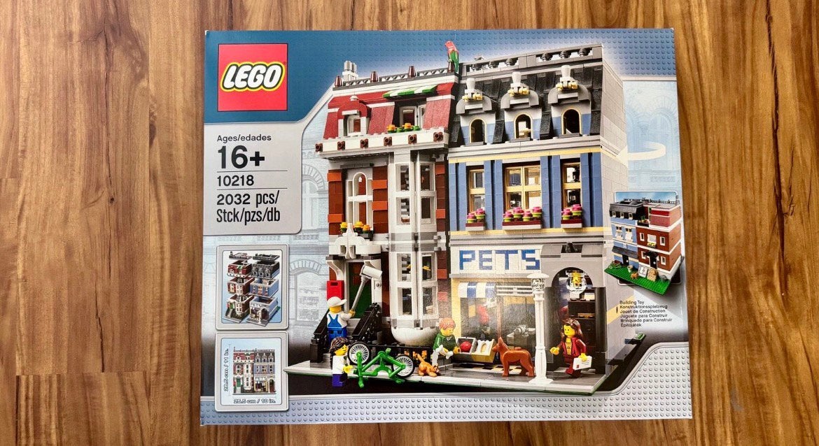 LEGO 10218 Pet Shop Nieuw & Geseald, Ophalen of Verzenden, Zo goed als nieuw