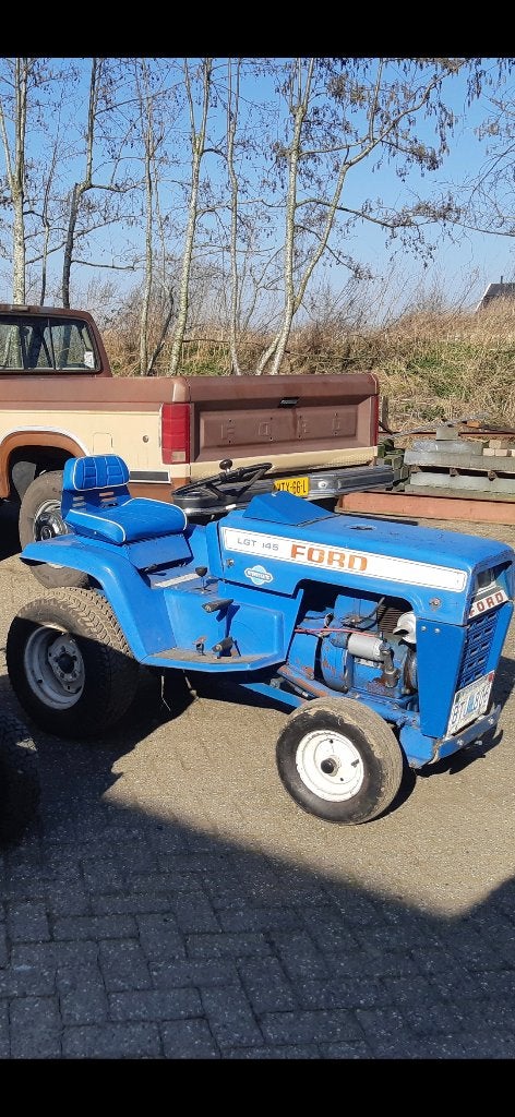 Ford LGT 145 Zitmaaier, Ophalen, Gebruikt