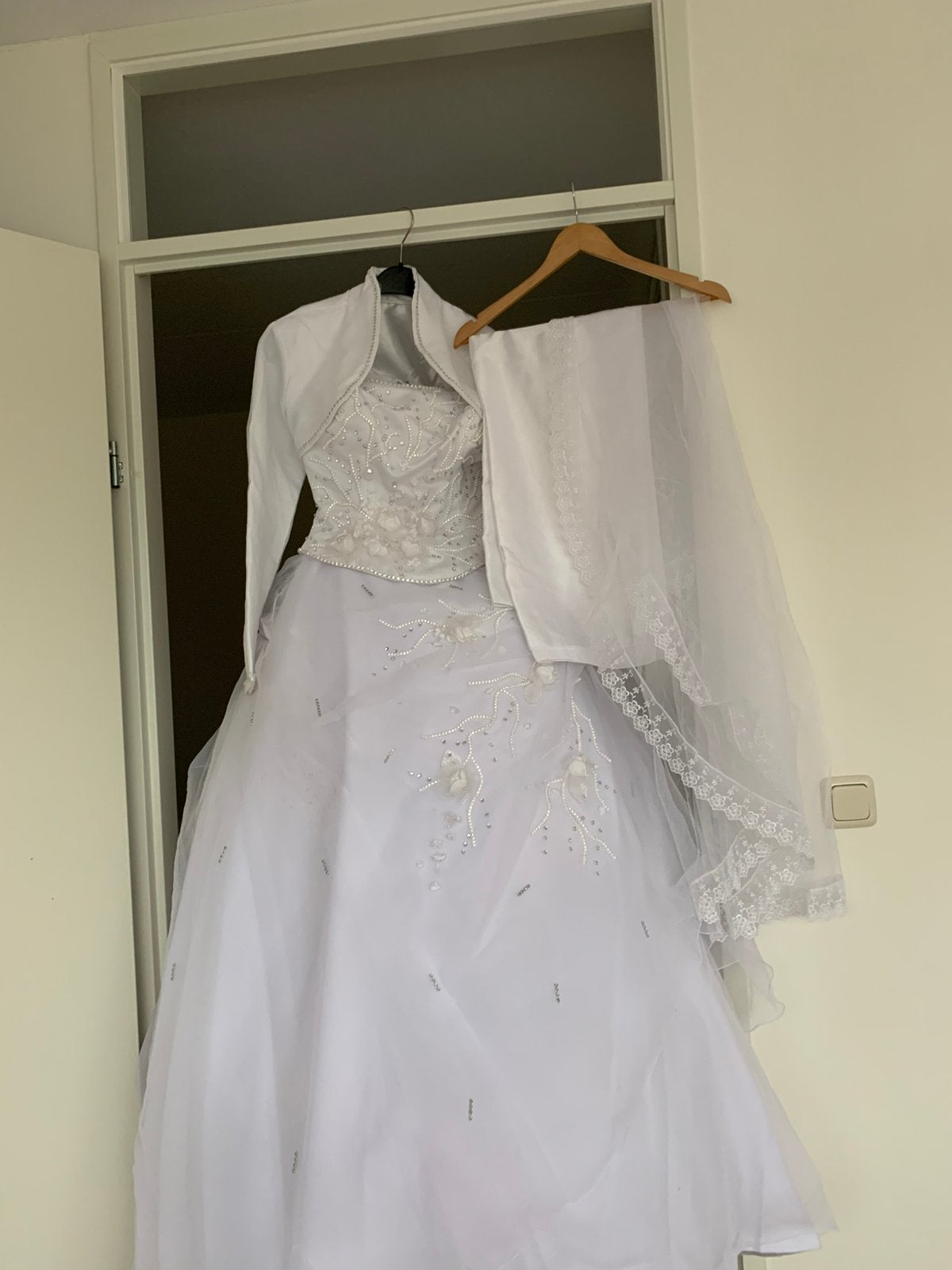 Trouwjurk maat 38, Ophalen of Verzenden, Zo goed als nieuw, Wit, Trouwjurk