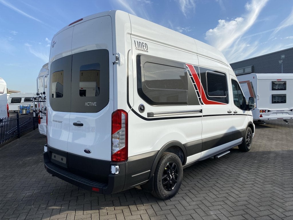 Bürstner Lineo C 590 Actieprijs! Automaat, Caravans en Kamperen, Automaat, Buscamper of Camperbus, Ringverwarming, Ford