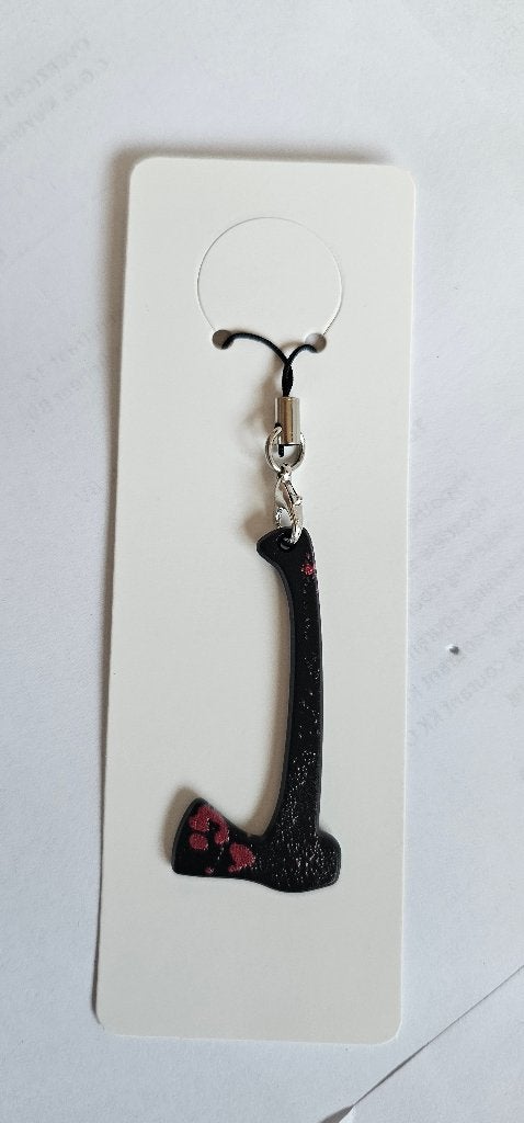 Bijl sleutelhanger / tasbedel - Zwart met rode details, Ophalen of Verzenden, Nieuw, Overige typen