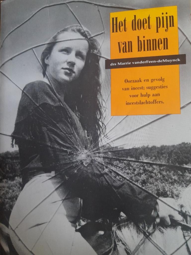 M. van der Feen-de Muynck - Het doet pijn van binnen, Ophalen of Verzenden, Zo goed als nieuw, M. van der Feen-de Muynck, Nederland