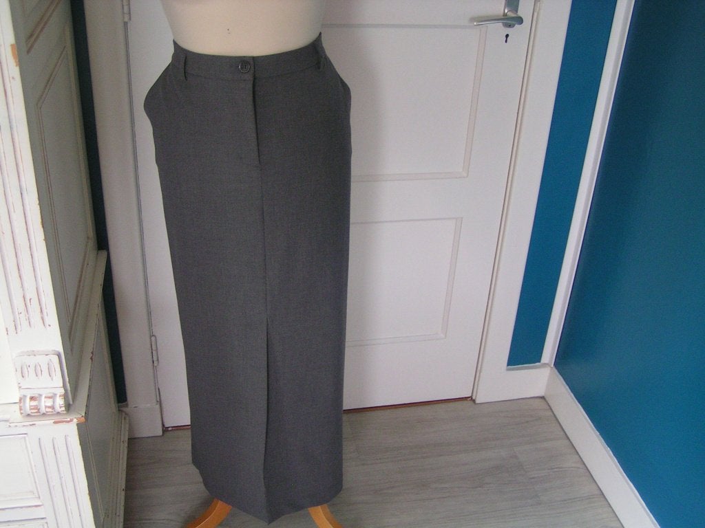 Prachtige Nieuwe Grijze Rok van Summum maat 44-46, Kleding | Dames, Summum, Maat 46/48 (XL) of groter, Nieuw, Ophalen of Verzenden