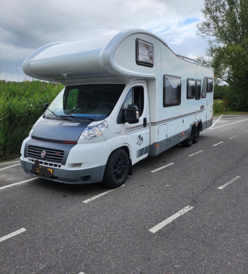 Zeer complete Knaus dubbelasser camper, Particulier, Buscamper of Camperbus, Knaus
