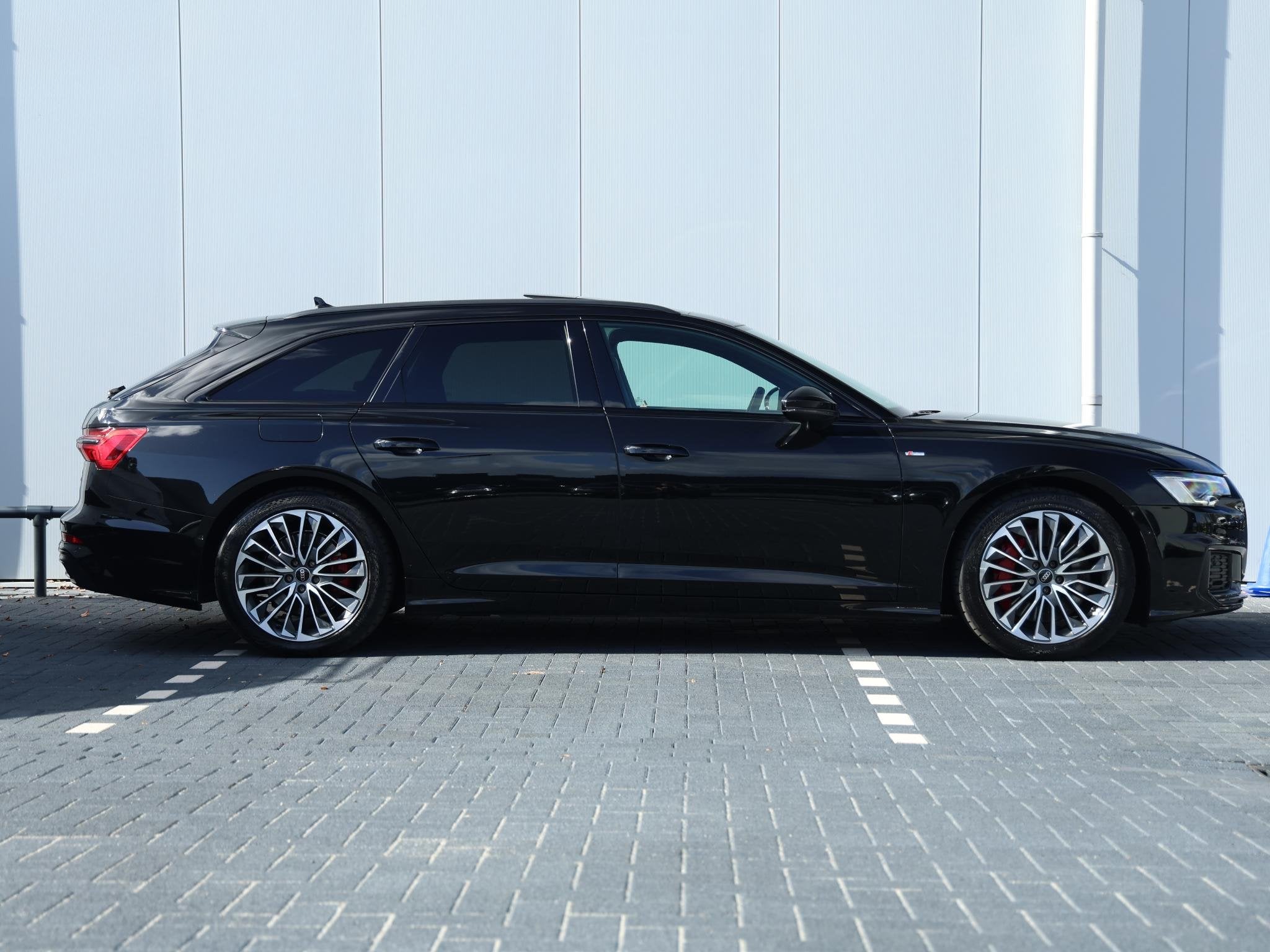 Audi A6 Avant 55 TFSI e quattro Pro Line S Competition | Pan, Auto's, Automaat, Gebruikt, 4 cilinders, Zwart