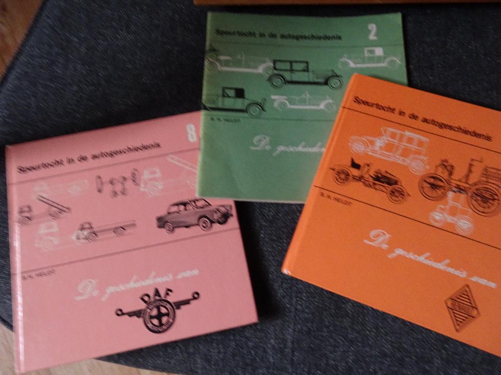 verzamelen auto de geschiedenis van renault en daf fiat, Ophalen of Verzenden, Gelezen, Renault