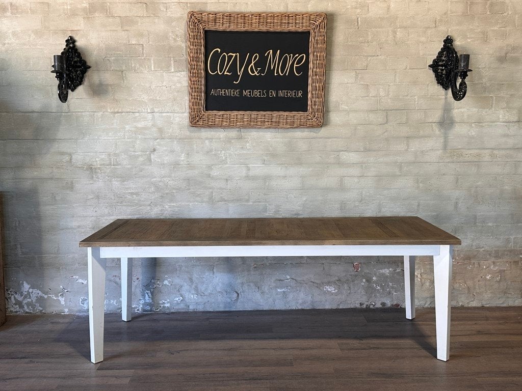 Eetafel van Riviera Maison - 230 x 90 cm + 78 cm hoog, Huis en Inrichting, Eikenhout, 200 cm of meer, Zo goed als nieuw, Vijf personen of meer
