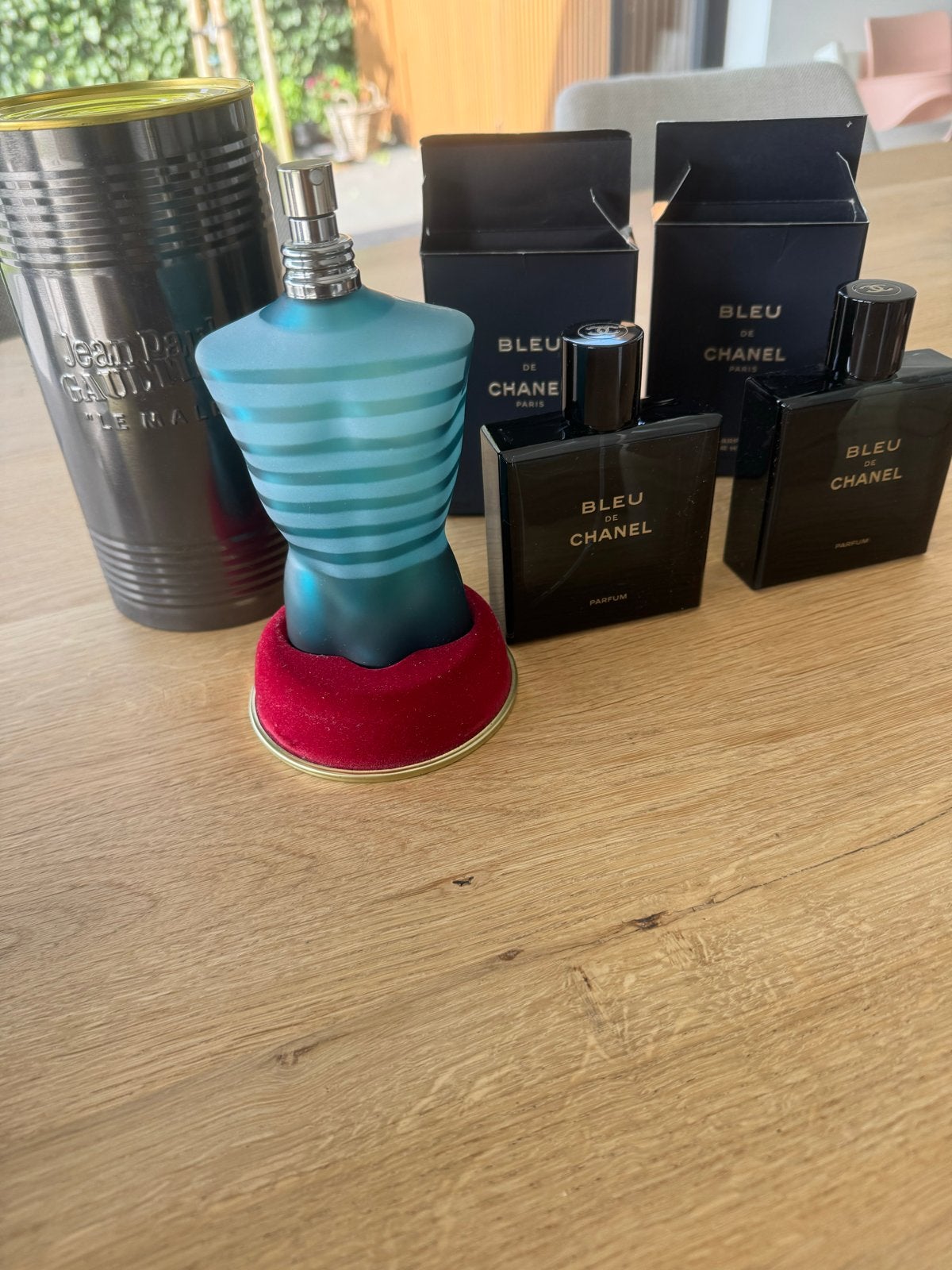 Lege parfumflessen: Jean Paul Gaultier & Bleu de Chanel, Ophalen of Verzenden, Gebruikt
