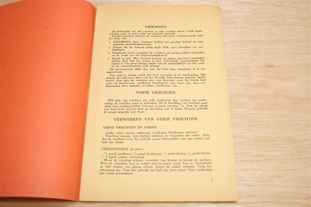 Vintage Zeldzaam Boekje — Verwerken van Eigen Fruit [1940], Ophalen of Verzenden, Gelezen