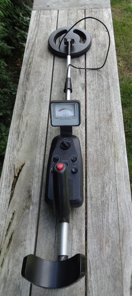 Metaaldetector    te koop    Zoekdiepte tot  2 meter !!, Hobby en Vrije tijd, Metaaldetectors, Ophalen, Gebruikt, 30 cm of minder