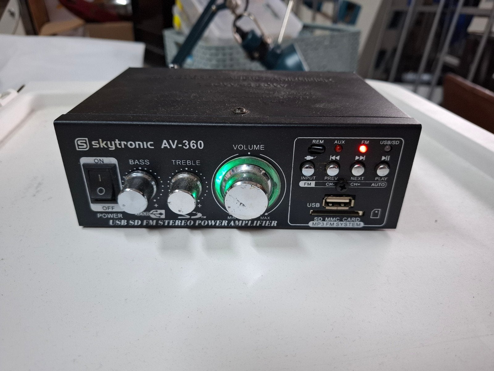 Skytronic AV-360 USB SD FM Stereo Eindversterker, Overige merken, Gebruikt, Skytronic, Onbekend