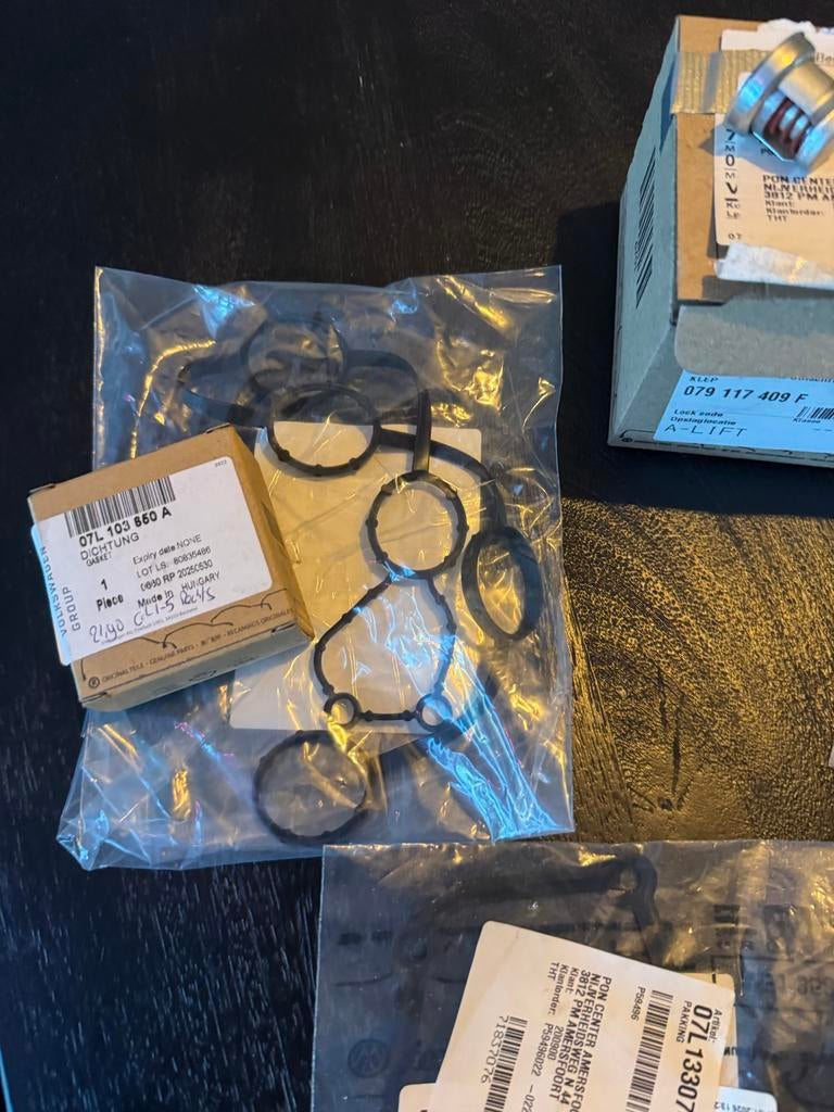 Pakkingen/O-ringen voor Audi RS6 V10 Drysump, Olieklep, Mani, Ophalen of Verzenden, Nieuw, Audi