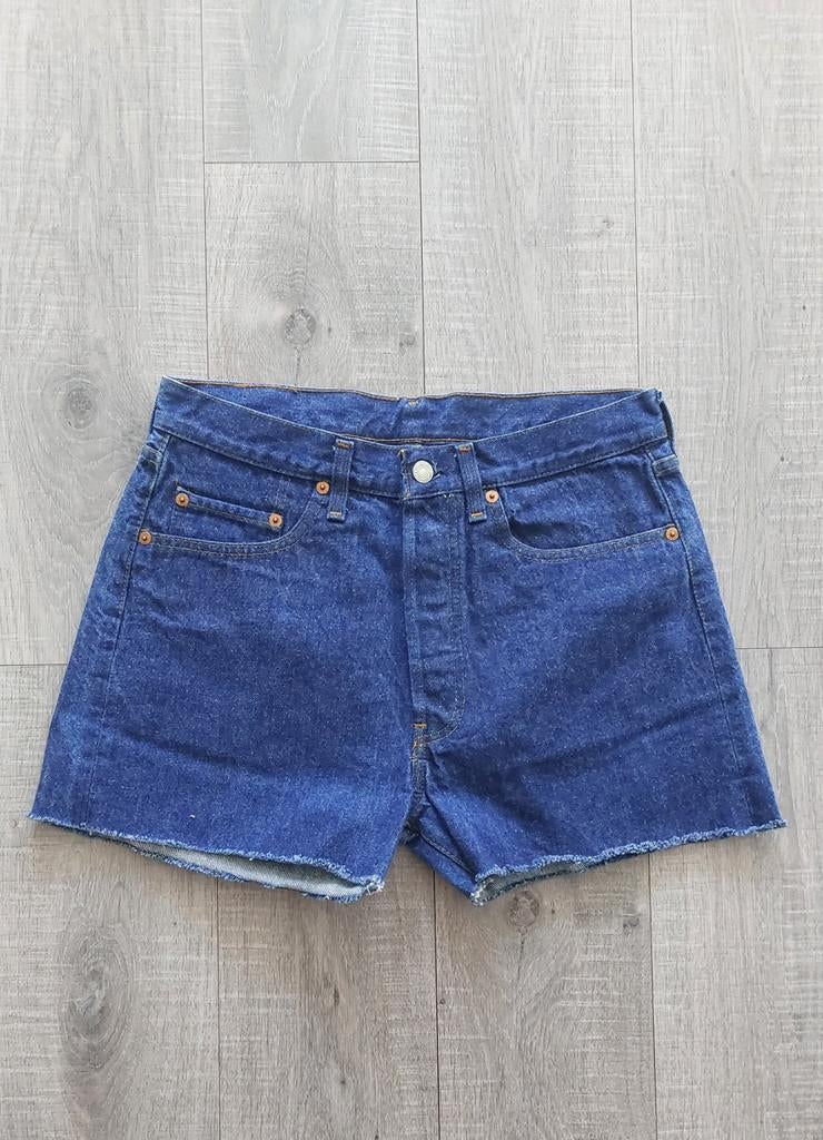 Vintage 80s Levis 501xx USA denim shorts, Kleding | Dames, Blauw, Ophalen of Verzenden, W30 - W32 (confectie 38/40), Gedragen