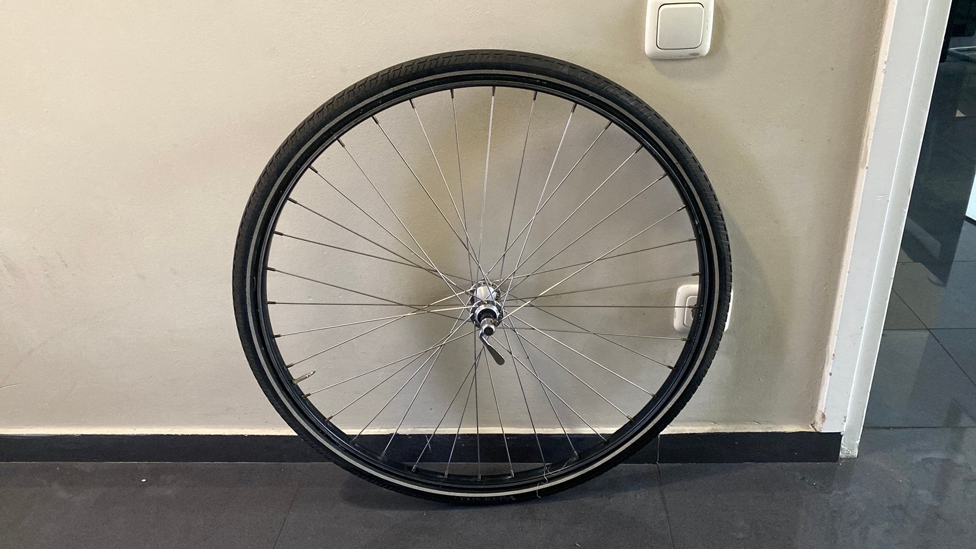 Voorwiel  28 inch MTB, Fietsen en Brommers, Wiel, Gebruikt, Ophalen of Verzenden, Aluminium
