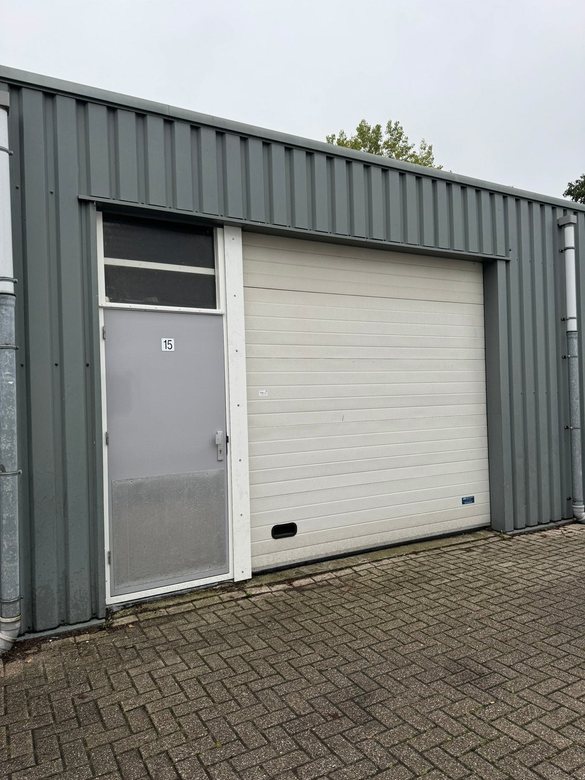Bedrijfsruimte / loods 72m2 te huur aan de Schutweg lelystad, Zakelijke goederen, Huur, Bedrijfsruimte
